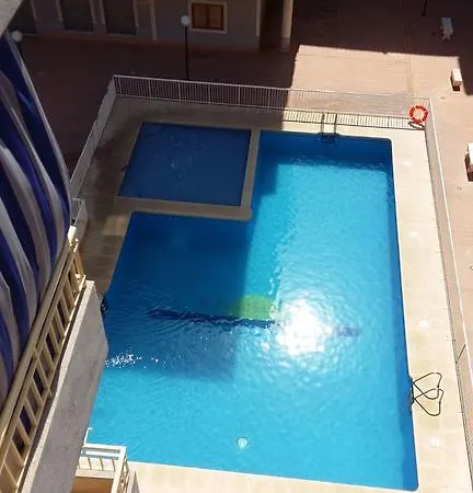 Calle Santomera 17 *